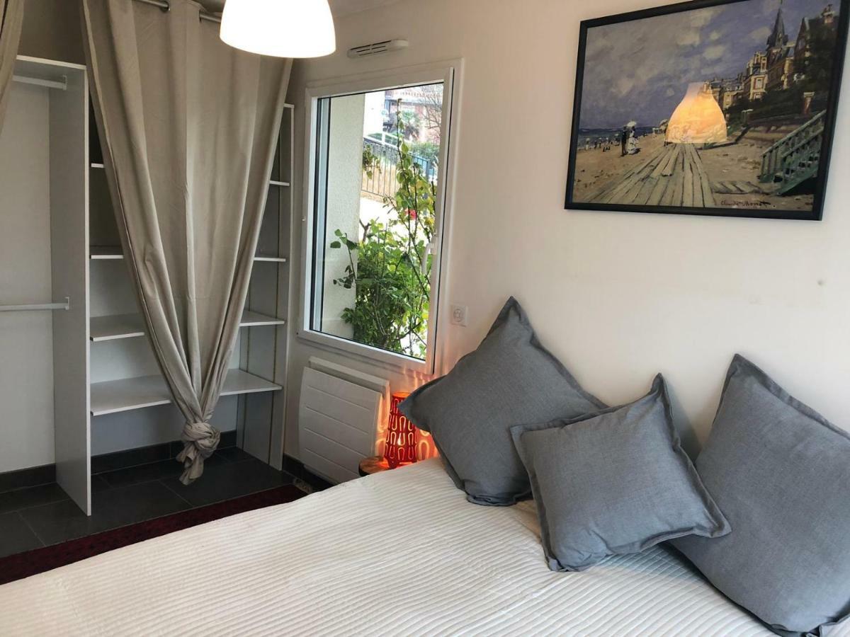 Superbe Deux Pieces Vue Mer Avec Jardin Trouville-sur-Mer Luaran gambar